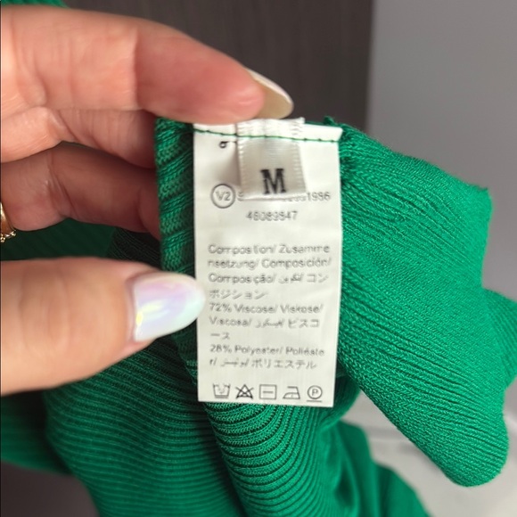 Green Ribbed Ruffle Hem Dress NEW M - Picture 11 of 14